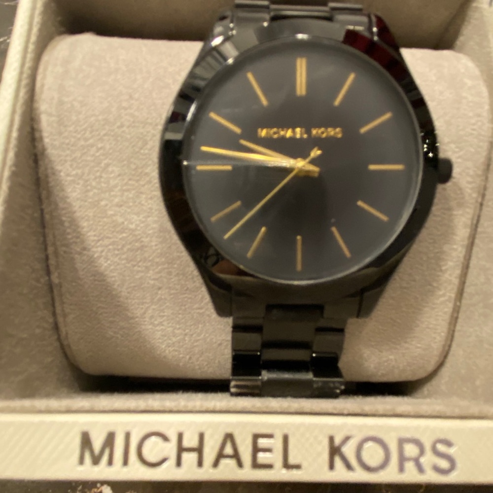 Mk watch